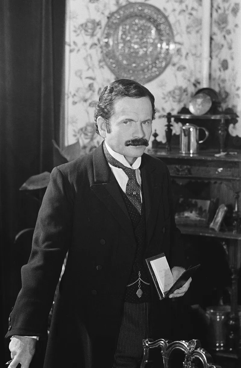 From the Sidelines to the Spotlight: How Character Actors Quietly Took Over Hollywood